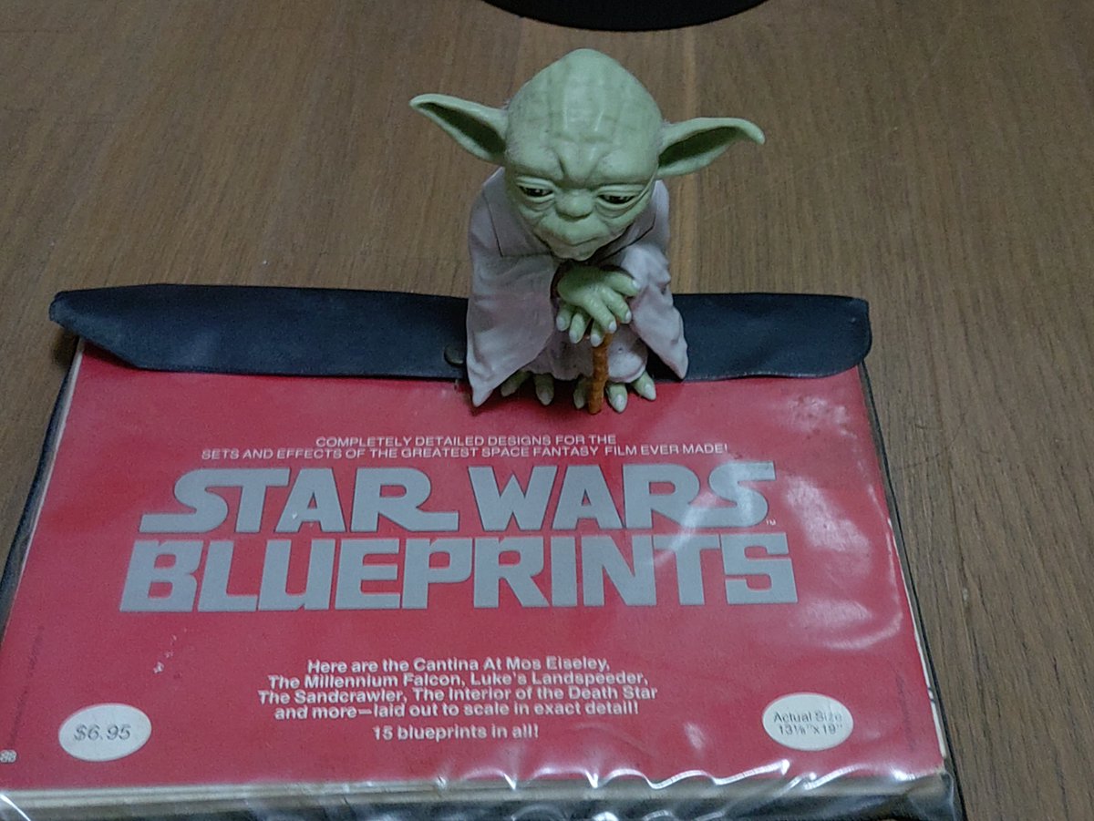 ShinHiro13's tweet photo. こんなの買ってたンだ。
ホントに自分はスターウォーズが好きなんだな（笑）。
#STARWARS https://t.co/T58dTuHL6Z