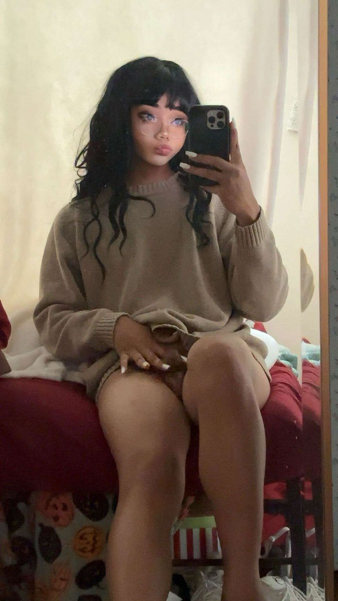 OWompfu's tweet photo. Would you suck me off first or eat my ass? https://t.co/JAz9IHNy0Z