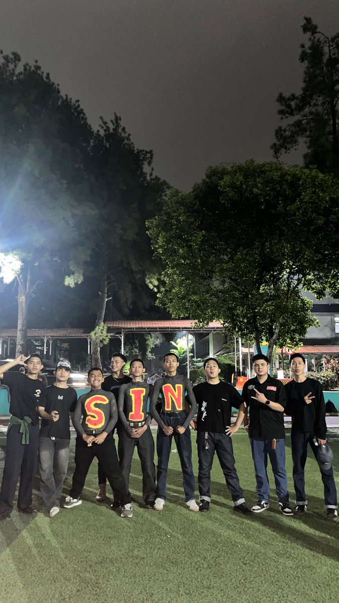 coldstarboy's tweet photo. “beginilah gaya anak teknik” https://t.co/rF3vA1IYYV