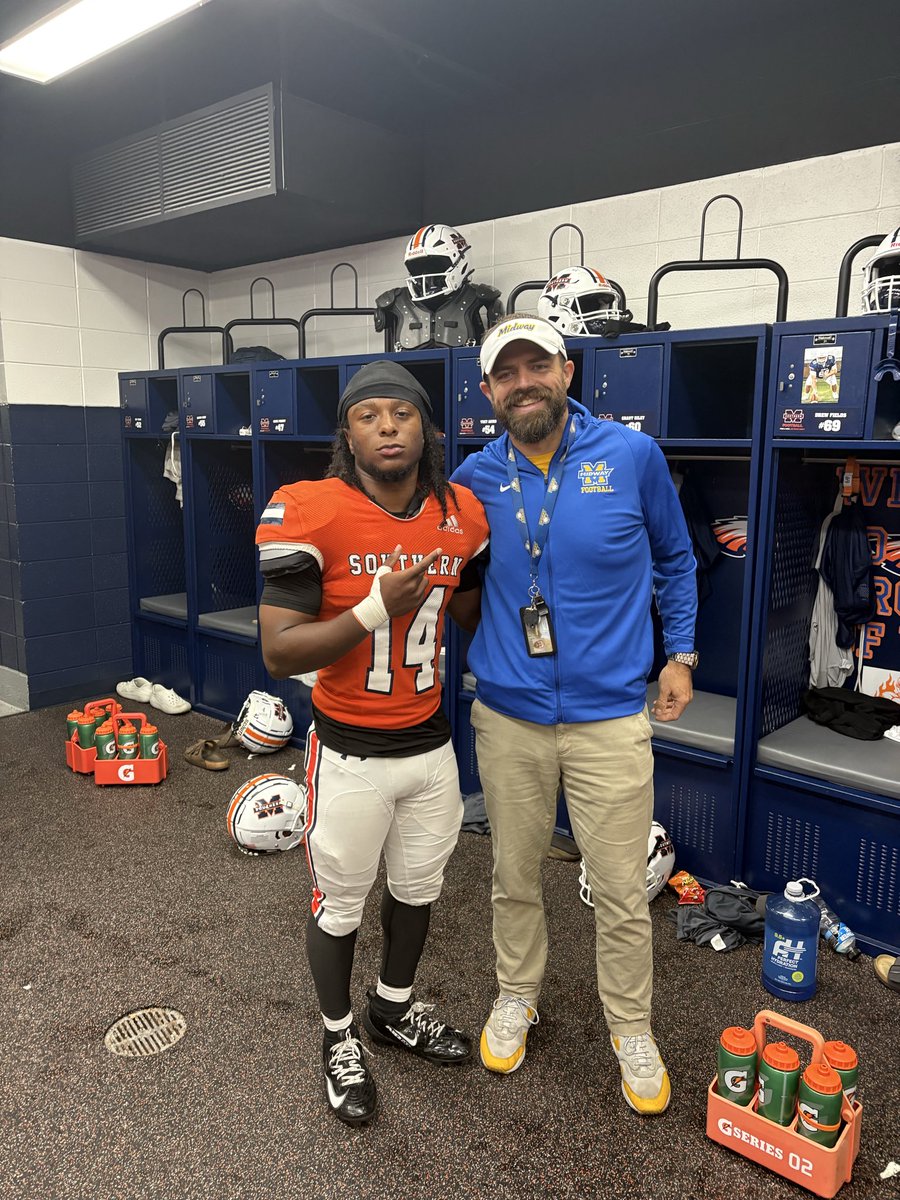 semaj_deshields's tweet photo. Really proud of all my guys tonight bouncing back with a win after last week. Had a great game on the ground with two touchdowns and after a great conversation with @Coach__McKinley i am blessed to recieve a verbal offer to Midway!!
@mshsfb_eagles @ExpoRecruits @KellyGreenReprt https://t.co/pbq6kqDrzu
