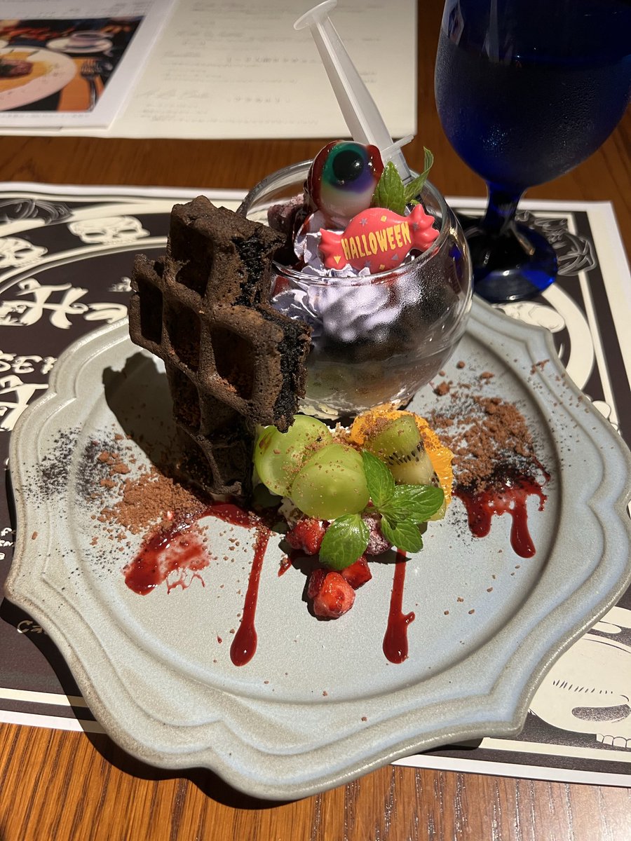 Kenchanneru96's tweet photo. 行きたかったカフェに行ってきました
楽しかったです🎃 https://t.co/XzSKj80xdj