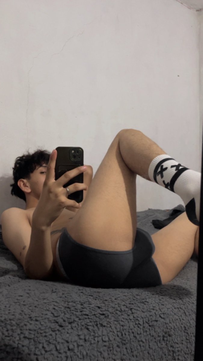 tutwink_'s tweet photo. Me lo quito o q 😮‍💨 https://t.co/C6ANd7LyNi
