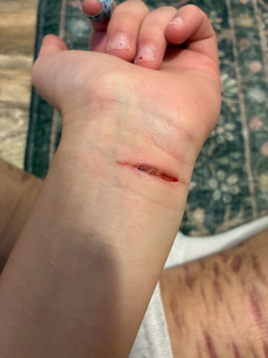 t00thpasTTe's tweet photo. Holy shrinkage 🫩 its been two days
I hate when my SXF MAKEUP fades
#slittwt #sxfmakeup https://t.co/NhV1gVXcEy