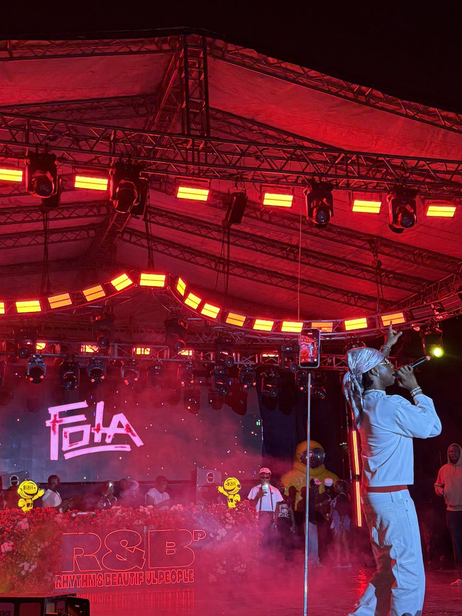 boss_duns's tweet photo. Island block party. 
I am inside you.🫵 https://t.co/DAlBr5uEW7