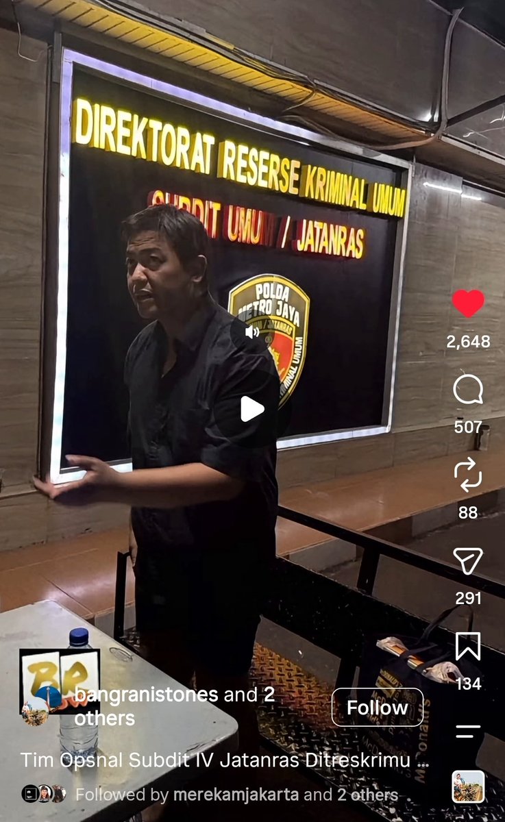 dwioktariyadi's tweet photo. Yang penasaran dengan wajah pelaku ada di video yg di posting Bang Rani (sepersekian detik karena blurnya gak full) 🤣😂 https://t.co/7si2auJ4Tg