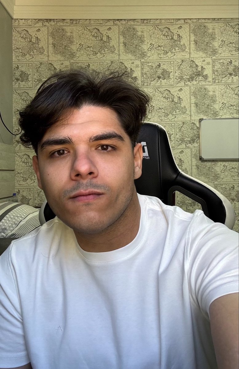 ErickEd00's tweet photo. o insta viu primeiro https://t.co/4cLEMUlvBm