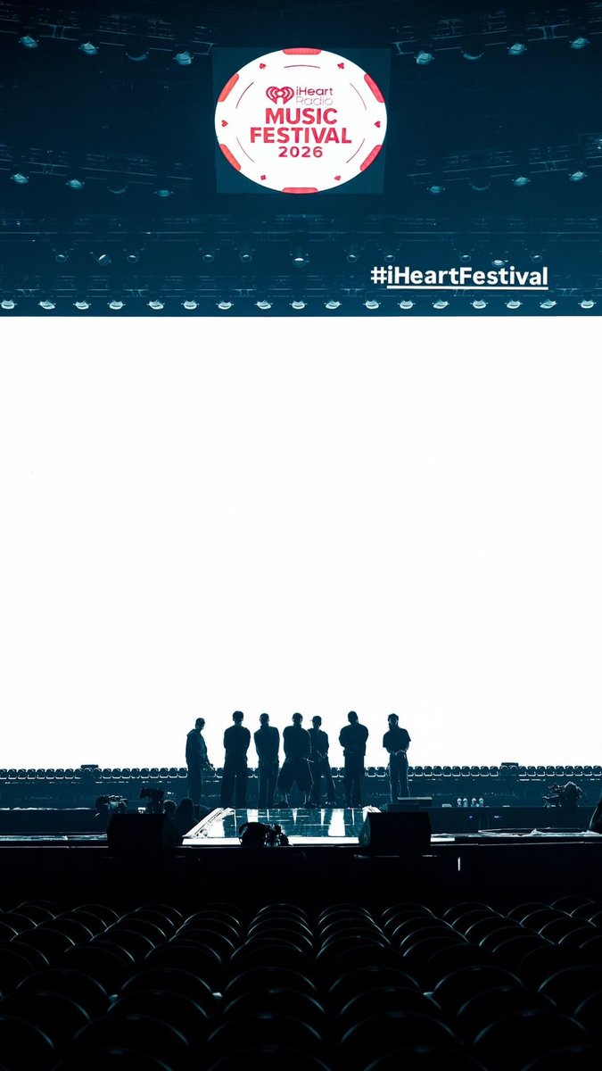 MaiHuong_0297's tweet photo. BTS AT IHEART RADIO MUSIC FESTIVAL 2026 💜
BTS BTS BTS
BTS IS COMING
BTS PAVED THE WAY
#BTSxIHeartRadio
#BTSonIHeartRadioMusicFestival https://t.co/GBz2jb2A5d