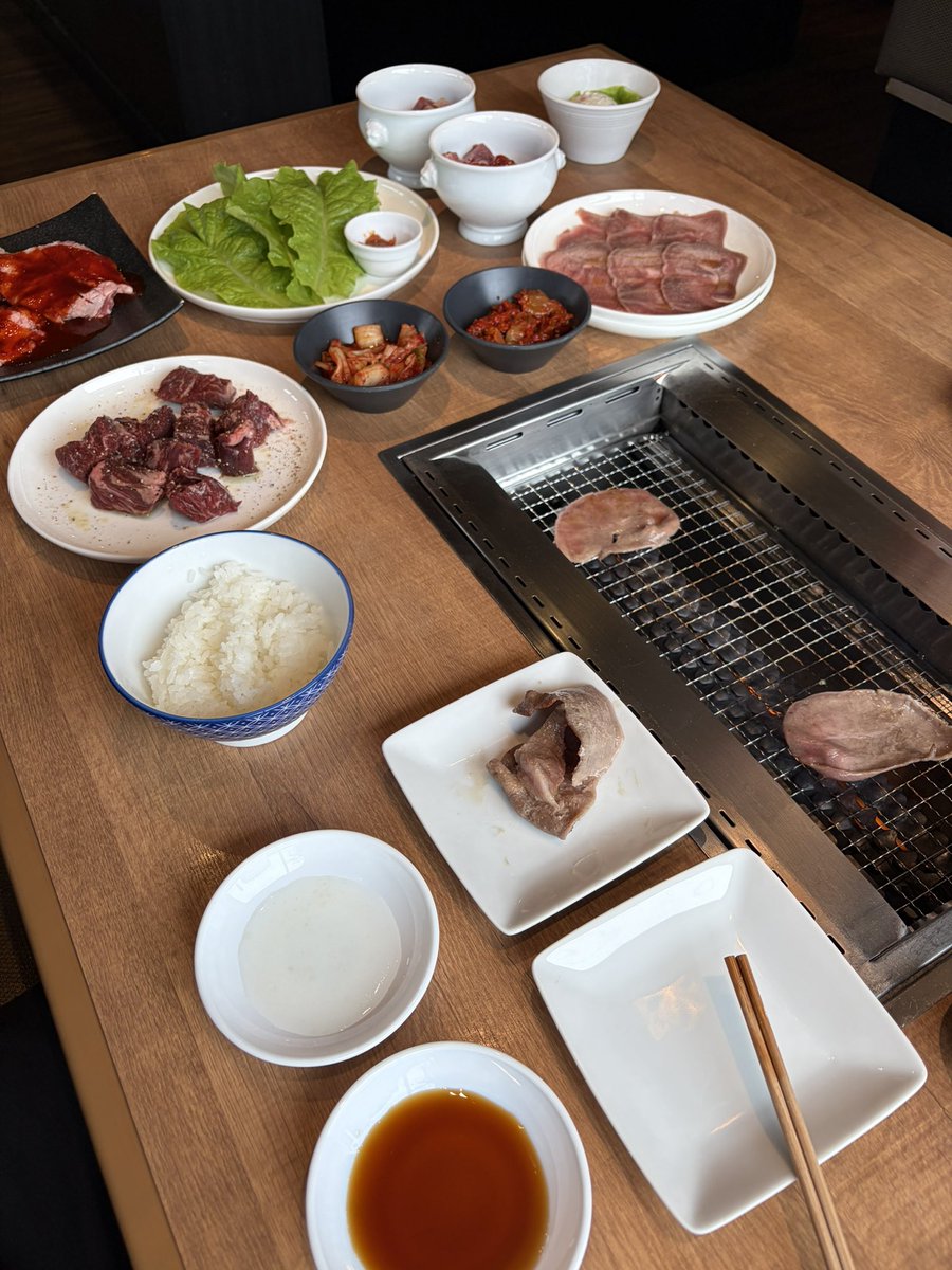 maa_chan_11's tweet photo. ヌシは焼肉を食す！！ https://t.co/vS68Ba3t1C
