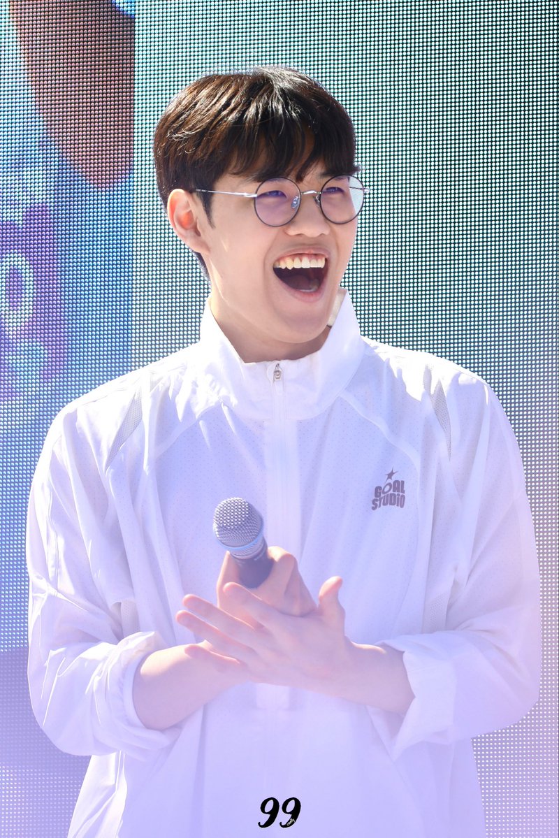 99canfly99's tweet photo. 260919 T1 WISH RUN

역시 윙크의 신 😉

#ONER #오너 https://t.co/16KHuKj7EQ