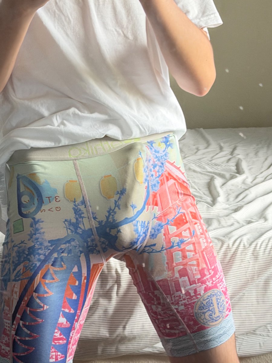 D4Ni3L_C43's tweet photo. Front or back? #ethika #twink #balls https://t.co/KROAhoKyZv
