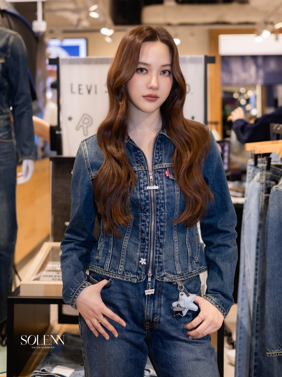 Solenn_Ent's tweet photo. Freen at the Levi’s® x ROSÉ Collection Media Preview

#LevisTH #LevisXROSÉ
#solennEntertainment #srchafreen https://t.co/Plk3sgTvLf