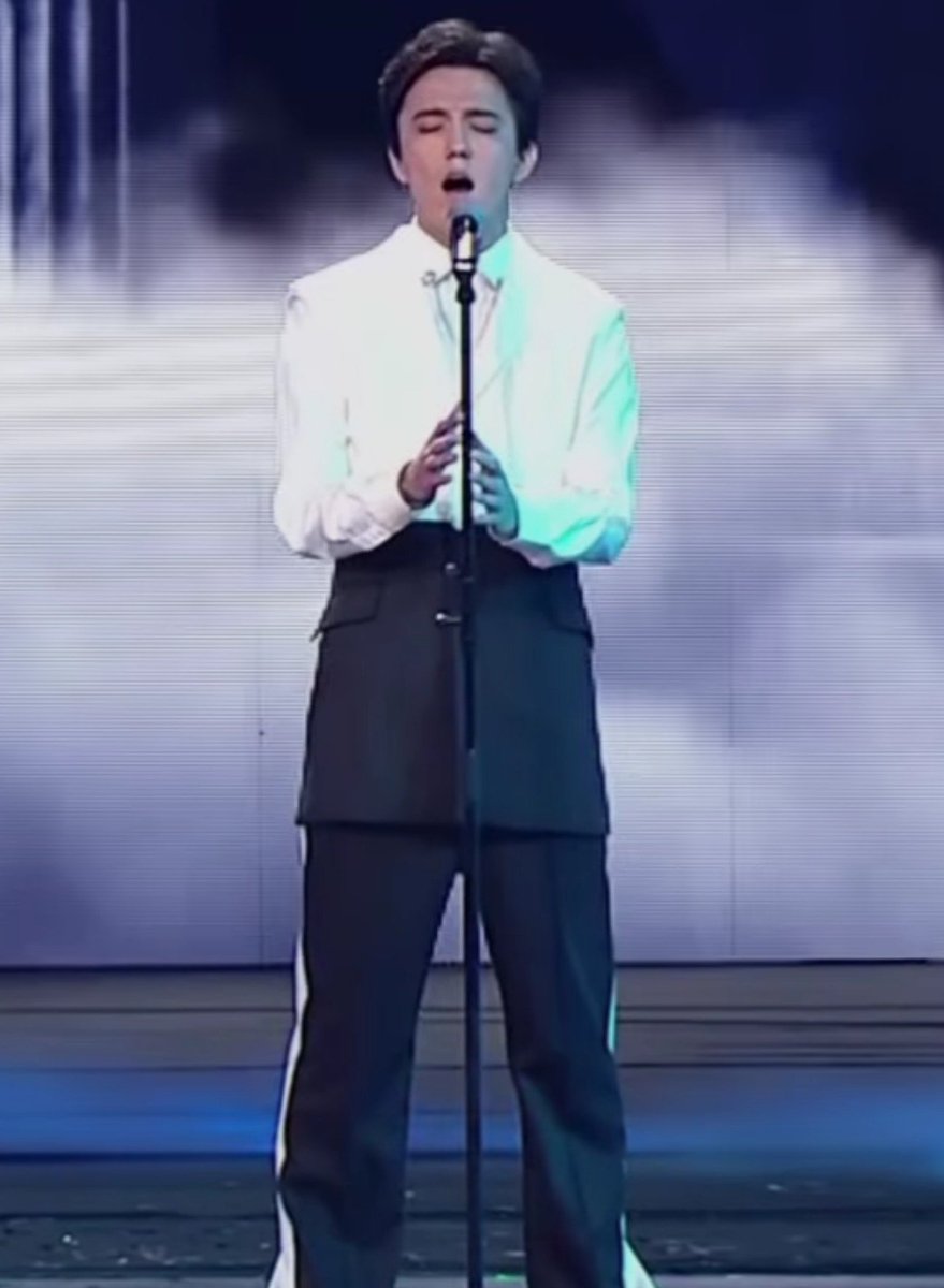 Adelma30513806's tweet photo. 💕 #DimashQudaibergen
CONGRATULATIONS !!!
#AveMaria 49 M VIEWS ON YOUTUBE !!!! @dimash_official 
❄️🌼❄️ https://t.co/d1bnvALmt2