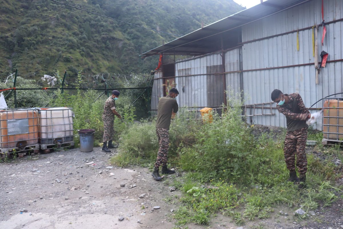 84BNCRPF's tweet photo. As part of #SHS2026 and #SwachhataHiSeva2026, 84 Bn CRPF conducted cleanliness and sanitation activities at Yatri Niwas, Chanderkote, Ramban, promoting cleanliness, hygiene and a sense of responsibility towards a cleaner India.

#CRPF #SwachhBharat #CleanIndia 🇮🇳 https://t.co/sUIMtcASmE