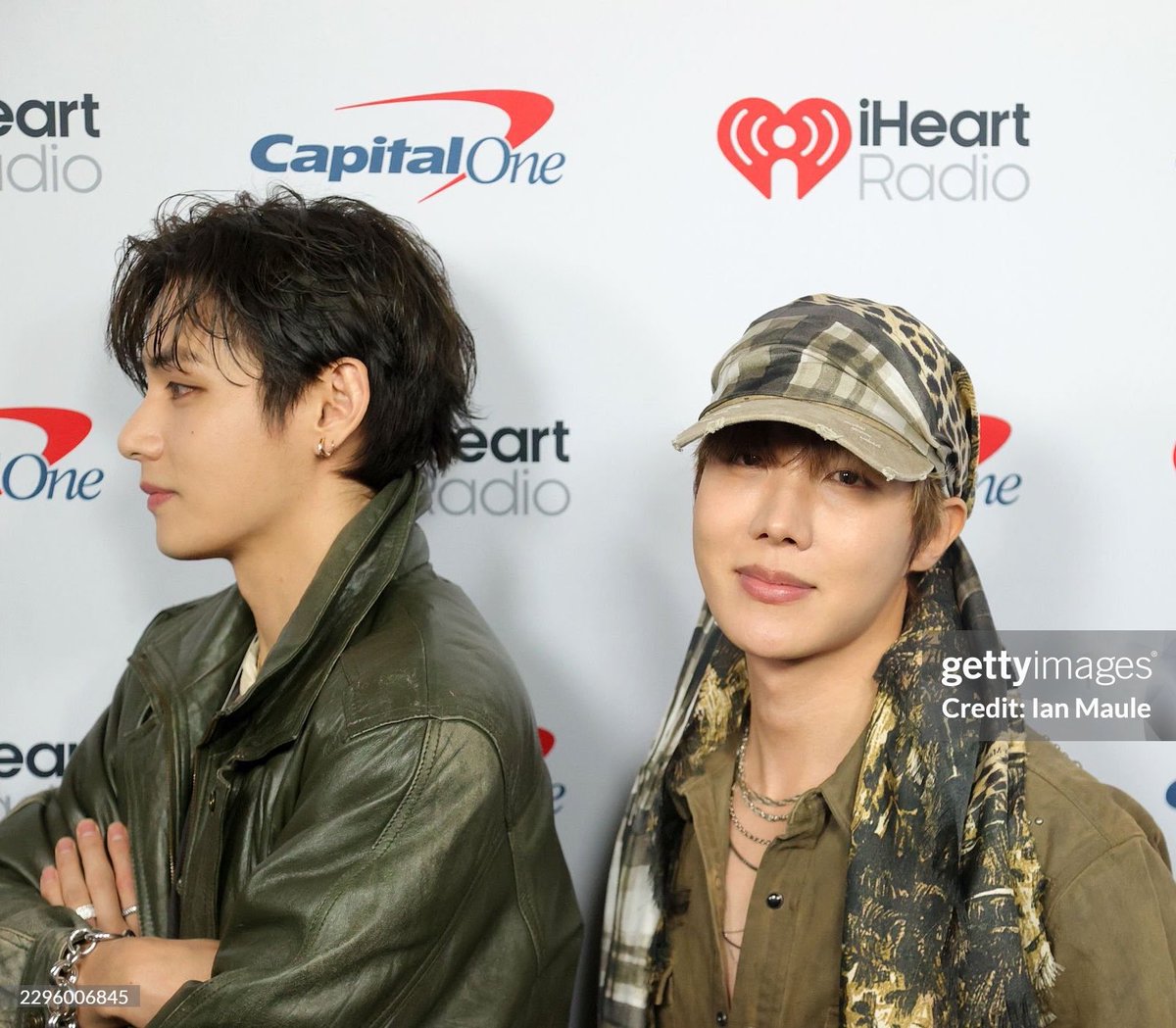 vminiecats's tweet photo. — 📸 Fotos de #BTS para IHeart Radio Music Festival. 

BTS AT IHEART RADIO MUSIC FESTIVAL 2026 
#BTSxIHeartRadio
#BTSonIHeartRadioMusicFestival (+) https://t.co/qViKA77Yxh