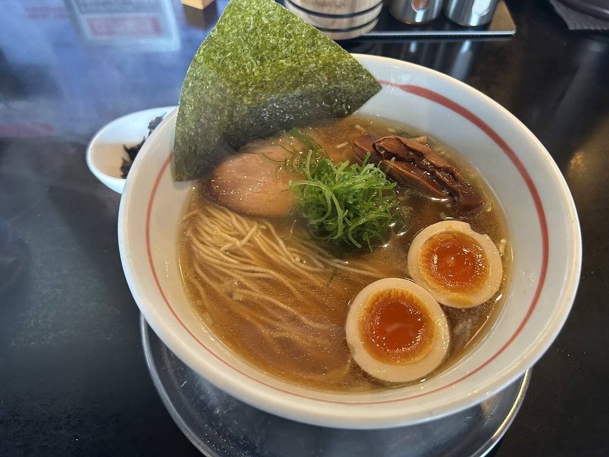NabitaaaN's tweet photo. 柳麺 淡麗醤油(黒の余韻) ゆずそばに変更/麺坊ひかり https://t.co/pp933u8CZq