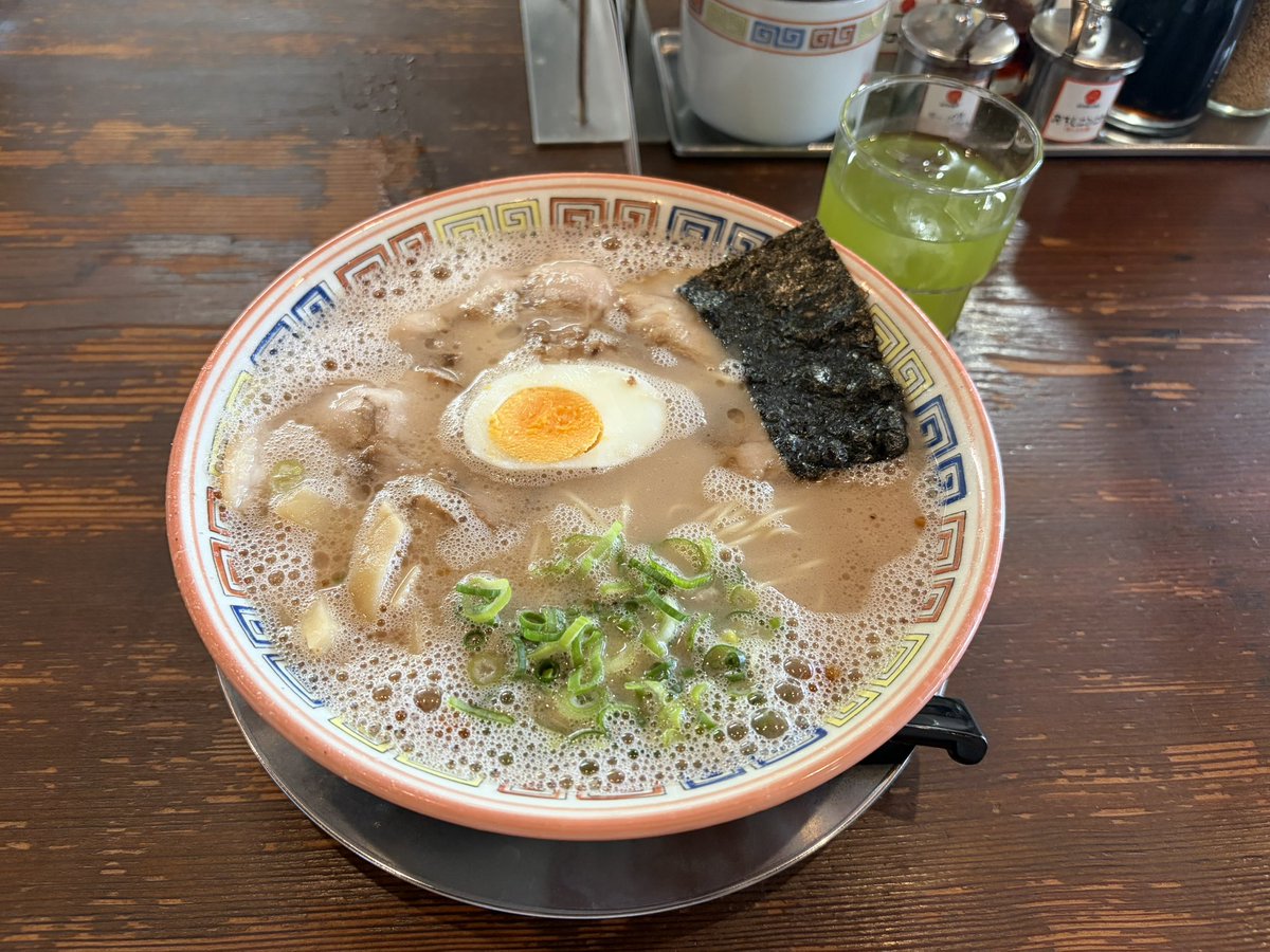 euh4l's tweet photo. 久留米に来たからラーメン食べた！
美味しかった！ https://t.co/2J3jlspnly