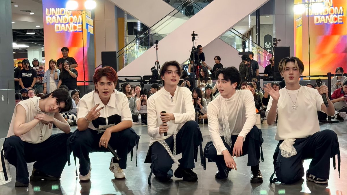 inov_official's tweet photo. TREV at VIBESPOP DANCE X UNION RANDOM DANCE AT PERFORMANCE SPACE ครั้งที่ 3 💫

ขอบคุณ @vibespopdance และ @unionmall_official สำหรับโอกาสดี ๆ ที่ให้ TREV ได้มาร่วมสร้างความสนุกและส่งต่อพลังบนเวทีในครั้งนี้

และขอบคุณทุกคนที่มาร่วมสนุก ส่งเสียงเชียร์ และซัพพอร์ตพวกเรากันอย่างเต็มที่ ดีใจมากๆที่ได้เจอทุกคนครับบ ❤️‍🔥

#TREV
#INOVentertainment