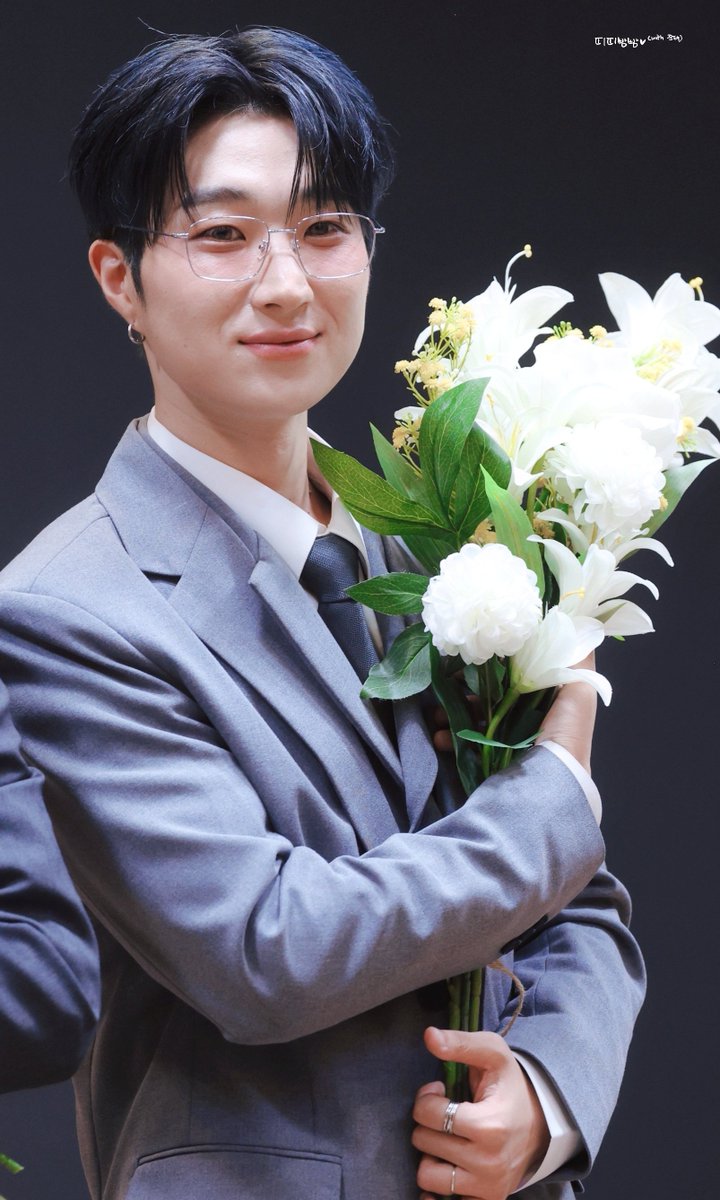2j_happy's tweet photo. 20260918 내추럴리뮤직 팬싸

🐻💐🐨💐🐶💐

#leejaejun #kimjuntae #kimhyunyeop #인어미닛 #inAMinute https://t.co/9HoQJ5WZan