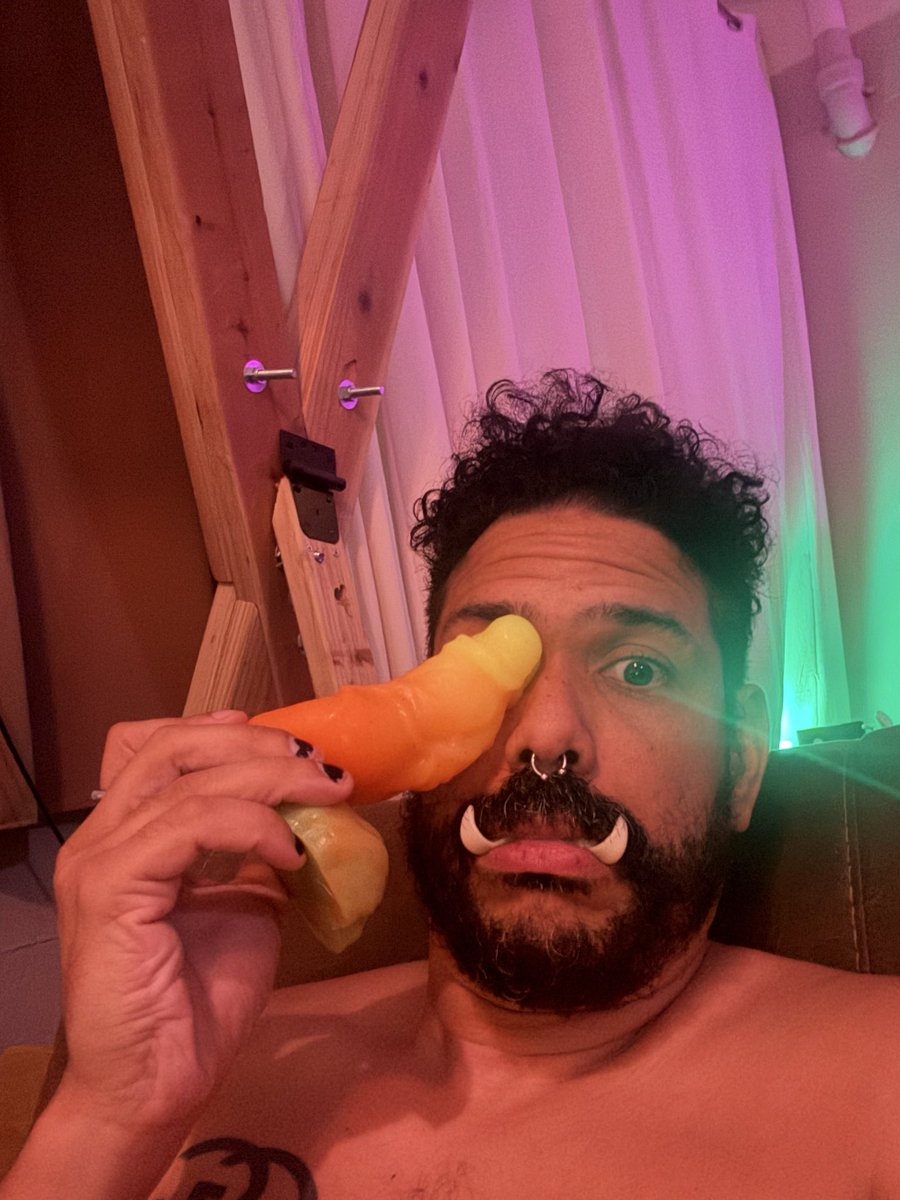 aaagathon's tweet photo. …nor do I spend enough time with my @orcstyle #orccock ; this isn’t where I usually put it. (Not sponsored or anything, just a fan!) https://t.co/zQlY1W35kG