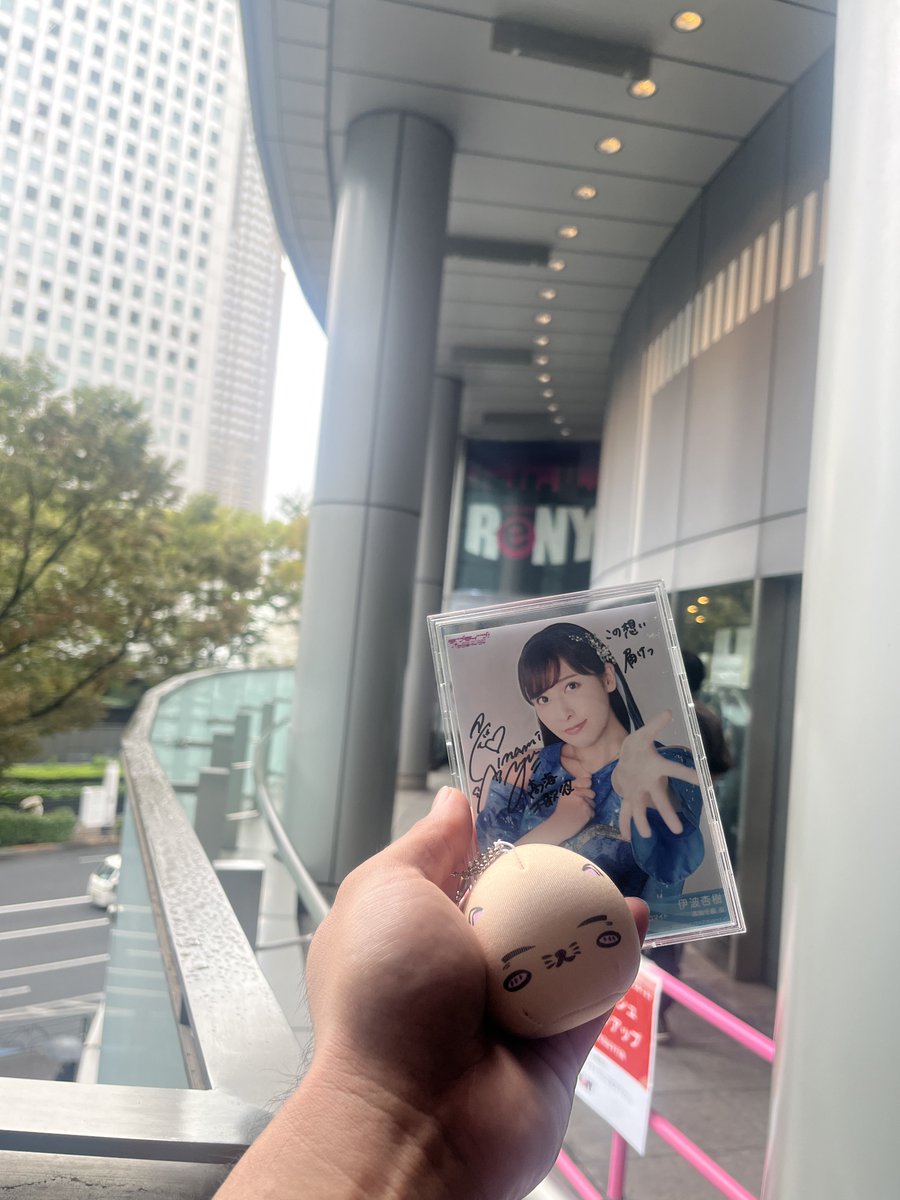 yuya23780's tweet photo. 今日は昼公演だけですが盛り上がっていきます！
おいなみさん可愛いな https://t.co/7SptY1J5WO