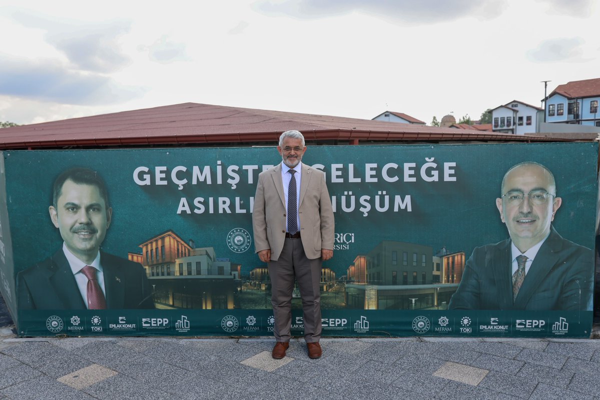 Slhttn_ozcelik's tweet photo. Sabırla 
Azimle
Aşkla
Sebatla
Yapılan bir hikayenin sonuna erişmek ....
Hikayenin sonuç bölümü yazıldı.....

ŞÜKRAN KENTSEL DÖNÜŞÜM PROJESİ 
Meram'ın başarısı https://t.co/fm9HIedFvD