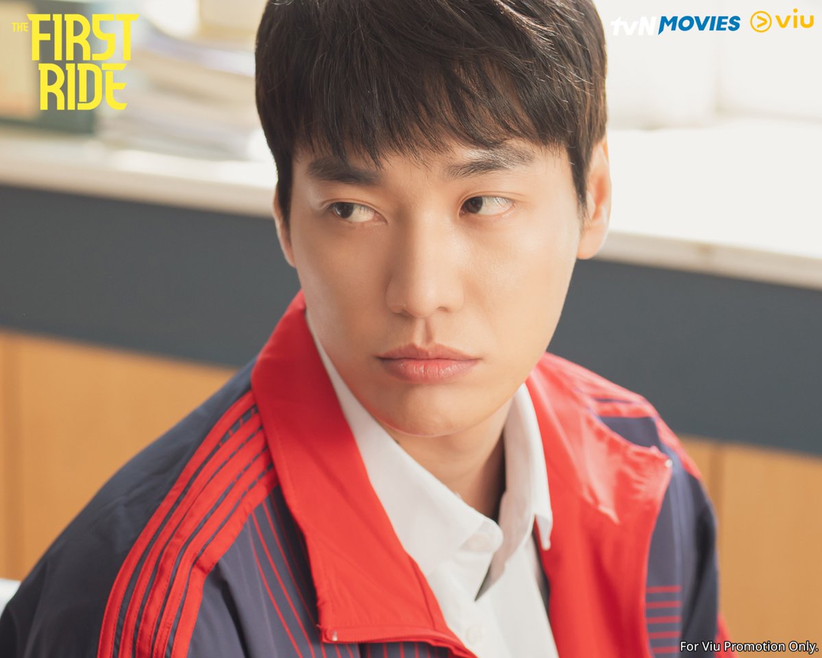 Viu_TH's tweet photo. เมื่อแก๊งเพื่อนซี้ ตัดสินใจออกทริปไปเที่ยวประเทศไทย 

▶️ #TheFirstRide ดูได้ที่ Viu https://t.co/4fbm5AZq4w

#Viuอ่านว่าวิว #ViuดูฟรีบนTV #ซีรีส์เกาหลีที่Viu #tvNMovie https://t.co/bJW9iKqEoA