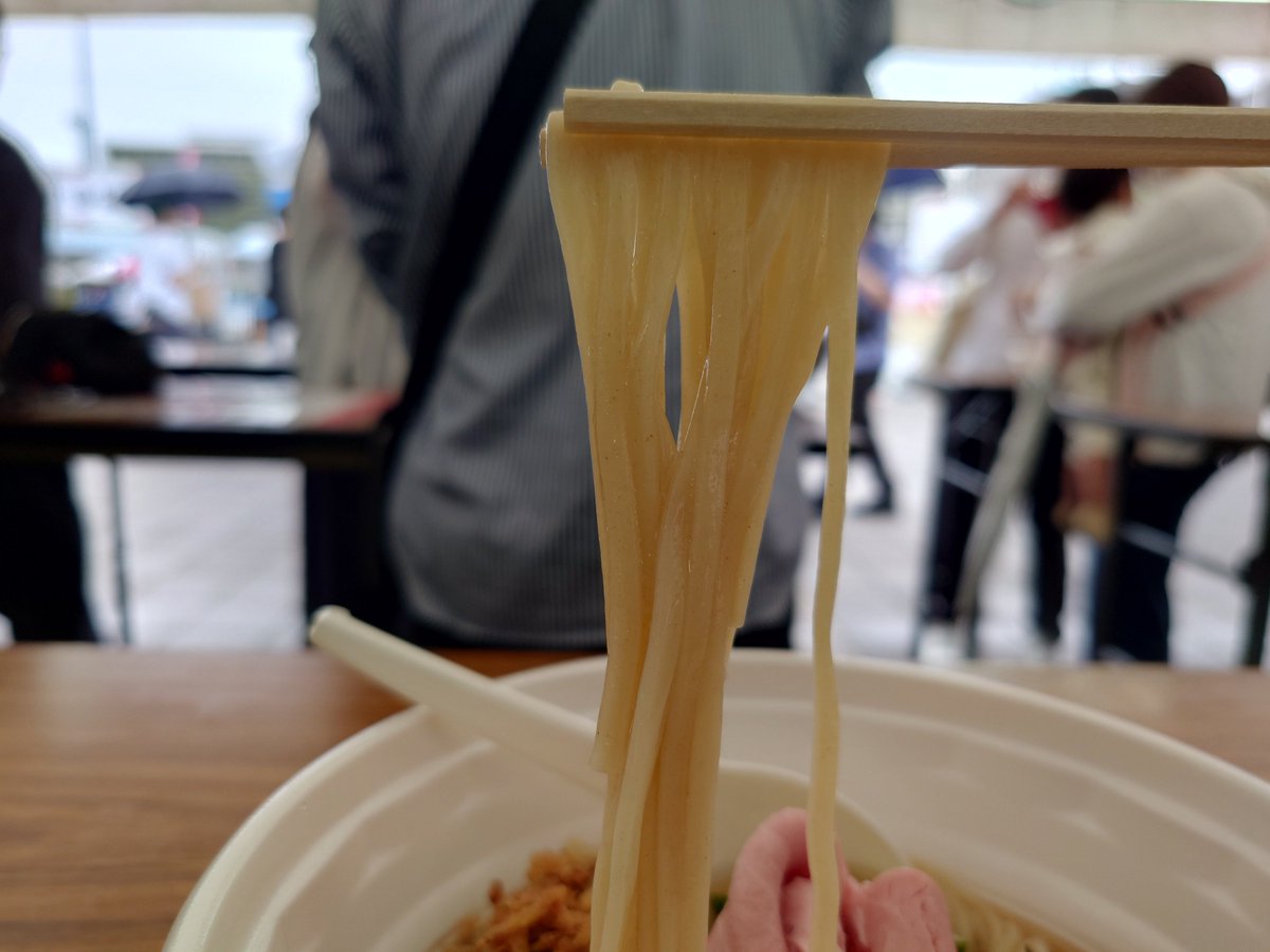 ix1213123's tweet photo. 熱狂中野ラーメン祭2026@中野四季の森公園:「中野」駅
@tokyonekyoramen / #熱狂中野ラーメン祭
2026年09月19日12:59

［麺処 夏海@東京都北区赤羽:「赤羽」駅］
@akabaneramen / #麺処夏海
煮干昆布水冷麺“ニボコン” ¥1,200
長芋とろろ ¥150 https://t.co/z8gBjTU0zm