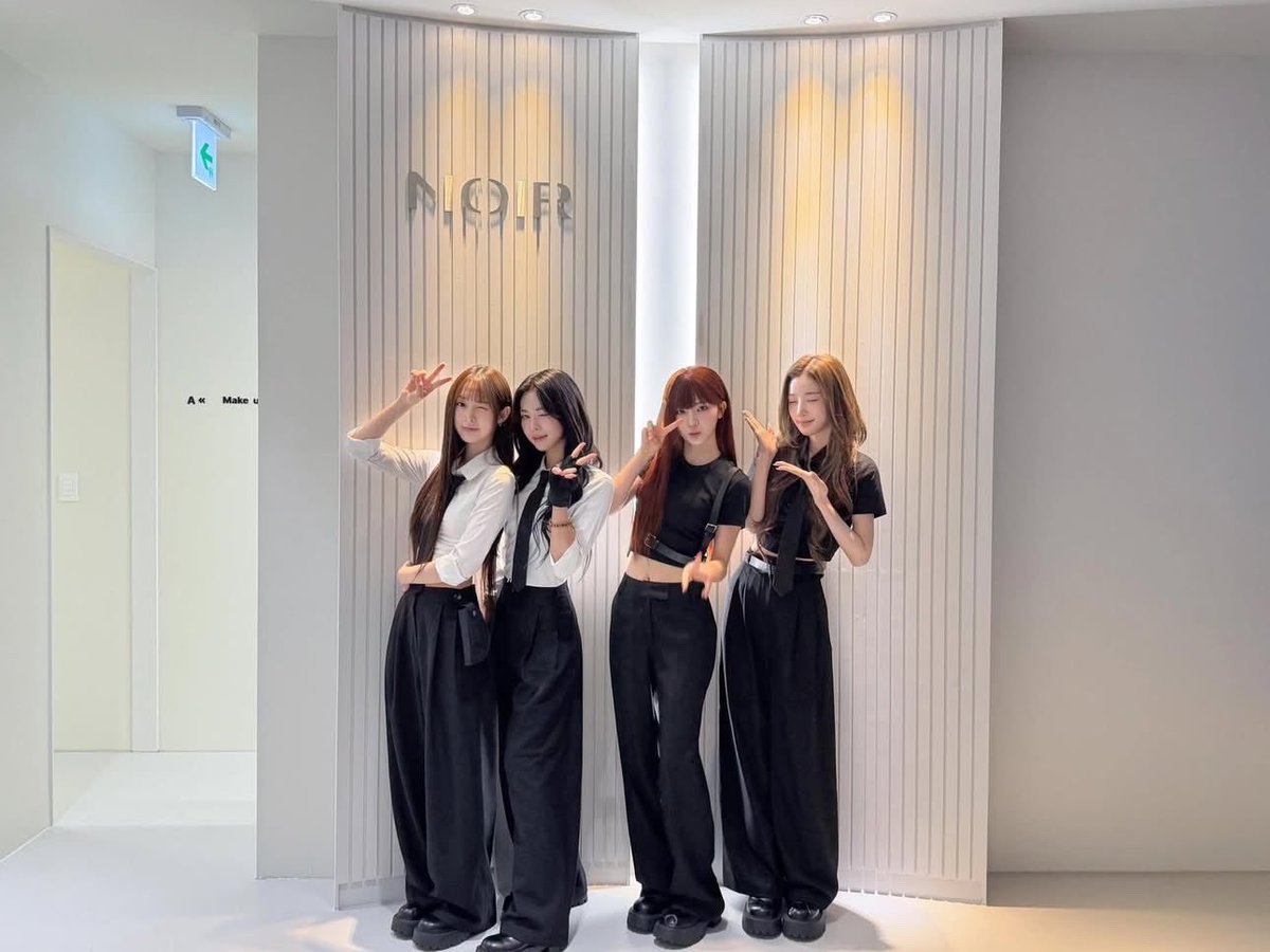XFPIEEEE's tweet photo. 💕💕 https://t.co/2g1hqMG5FB