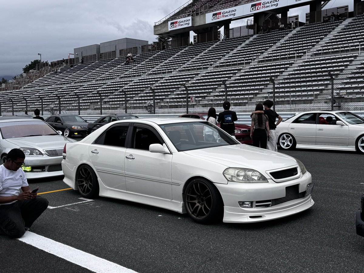 evo5_rs's tweet photo. 行くぜパレードラン！ https://t.co/QqfeR4KSk5