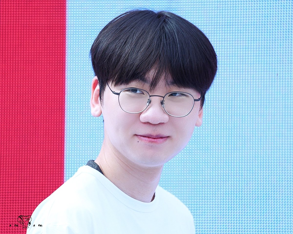 dorani_S2's tweet photo. 260919 T1 WISH RUN
#도란 #Doran 
더울텐데 얼른가서 쉬고라ㅏ https://t.co/hICikEDEF9