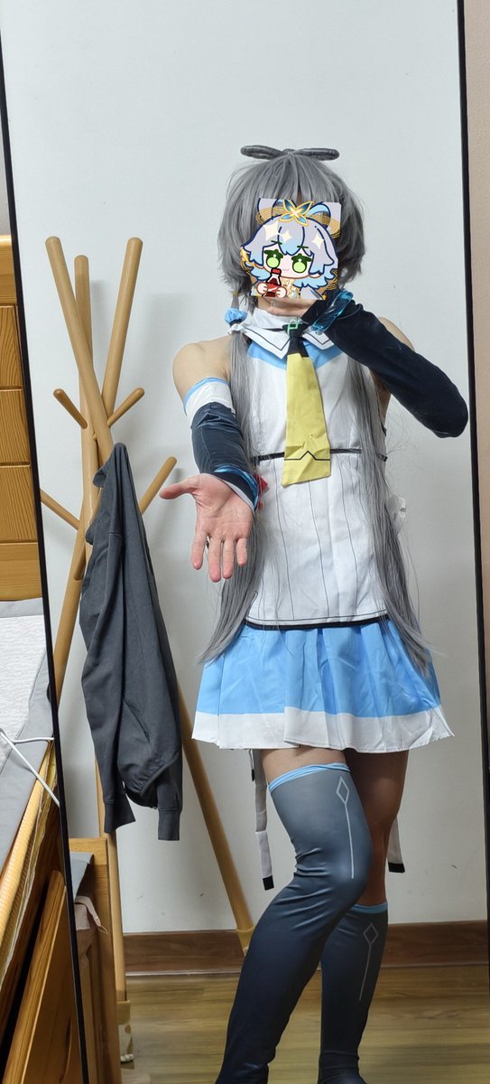 LTY712712's tweet photo. 试衣，洛天依v4公式服
#洛天依 #cos #cosplay https://t.co/tBRodlIMR3