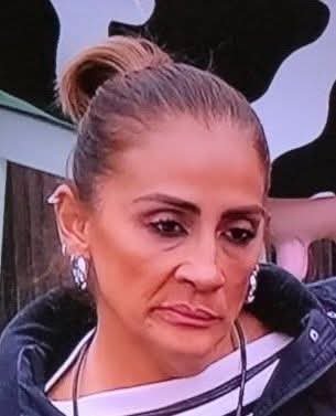LaChismosa247's tweet photo. Que hueva el programa de hoy. Puro relleno, las mismas platicas de siempre por que los participantes no se saben otra, las mismas peleas viejaaaaas 🥱😴💤

#LaGranjaVIP 
#LaGranjaVIPMx https://t.co/4tfFfPvEji