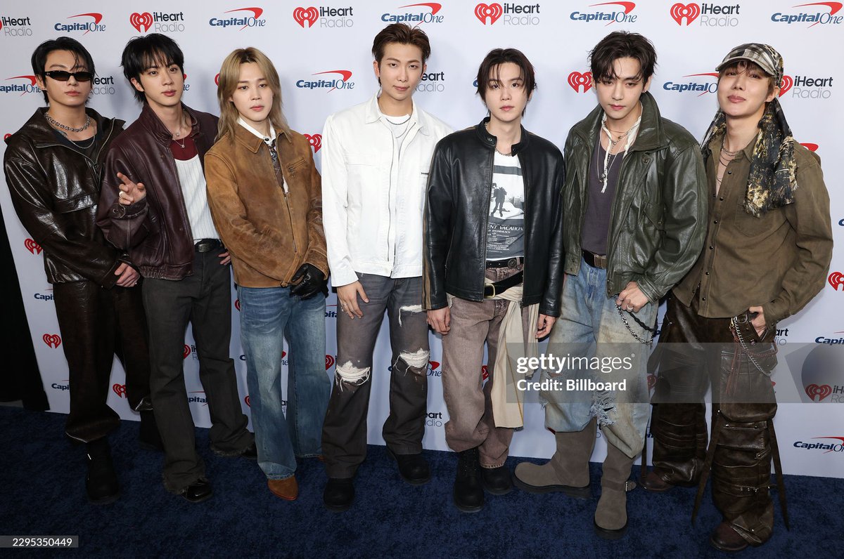 BTSTrendSongs's tweet photo. BTS on the iHeart Festival Red Carpet! 💜

BTS AT IHEARTRADIO MUSIC FESTIVAL 2026
#BTSxIHeartRadioMusicFestival 
#iHeartFestival https://t.co/WKEypRWmic