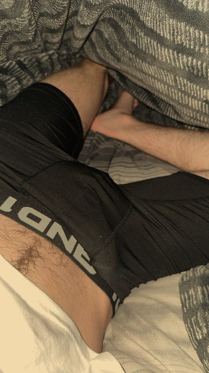 DltwinkShawn's tweet photo. Anyone wanna be under the covers??

#nsfwtwt #gay #twink #underwear https://t.co/OsxhxBgvoH