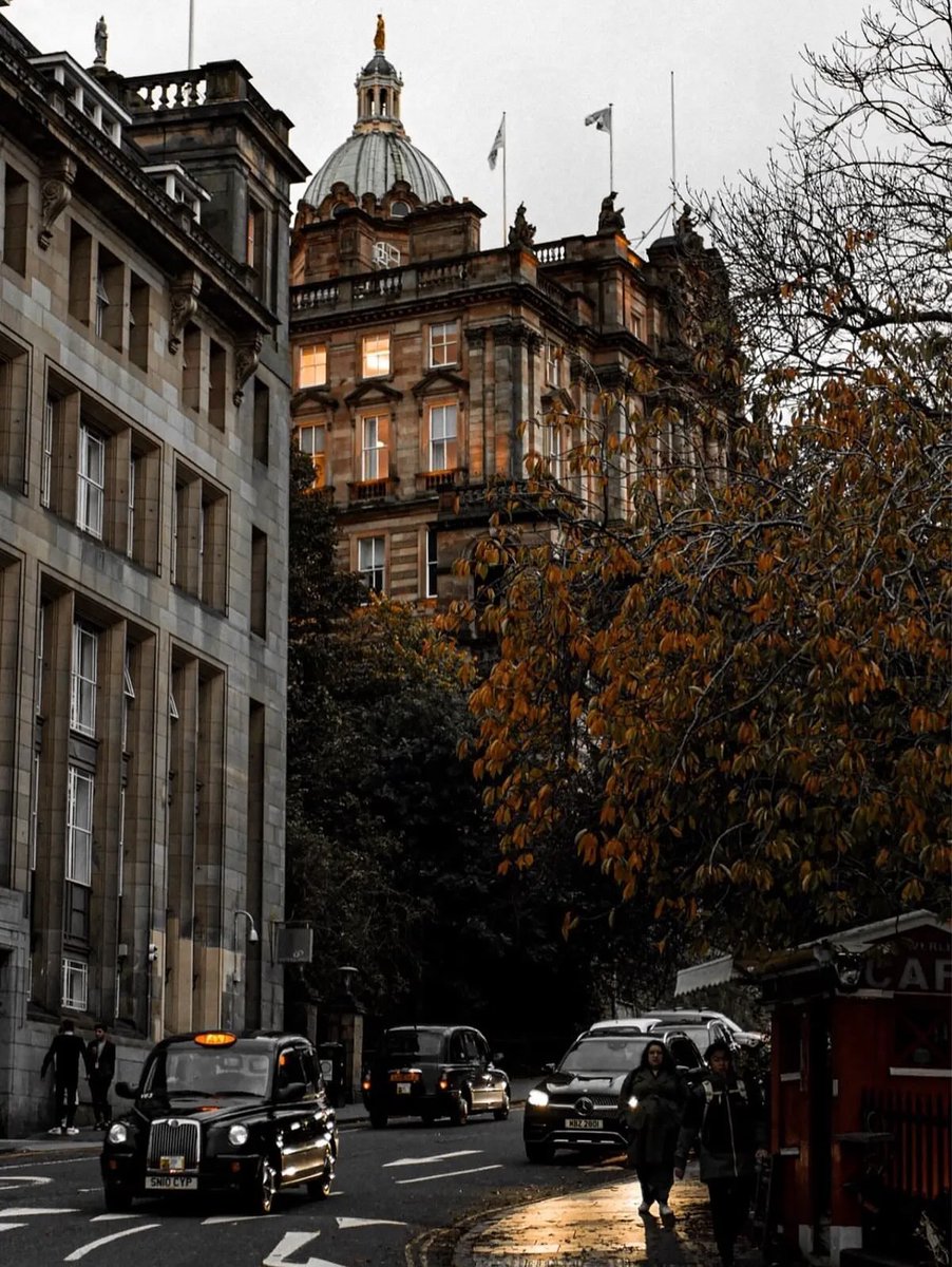 InFiniteH0riZ0n's tweet photo. Edinburgh Scotland https://t.co/A55kMQyO8i