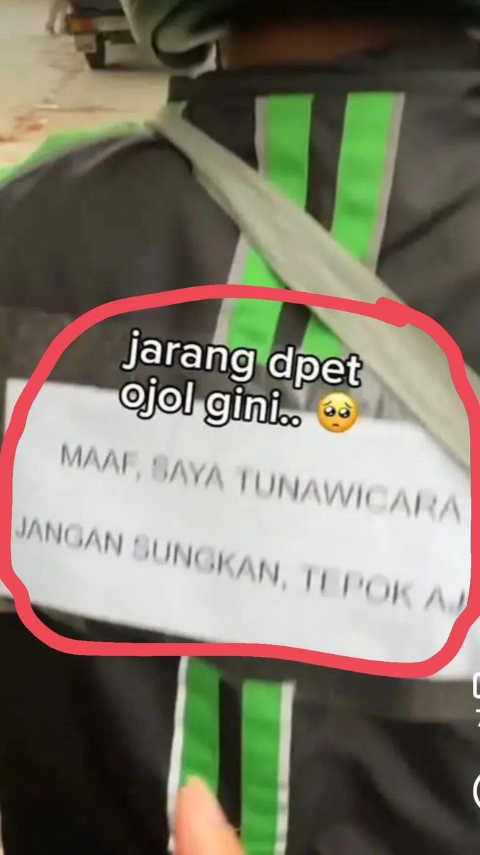 imasputra12's tweet photo. Semua orang tuna rungu teman teman ๐ฅบ
Foto 1 Saya jual es mambo dan es realgood๐จ๐ง
Foto 2 anak kecil jual air minum dan tisu ๐ฅค
Foto 3 gojek & food ๐ต
Foto 4 kasian orang makan lapar ๐ฎโ๐จ
Orang tuna rungu allah ๐คฒ๐ป
#rezeki #bisu #tuli #tunarungu #jual https://t.co/MqsWLeMVl1