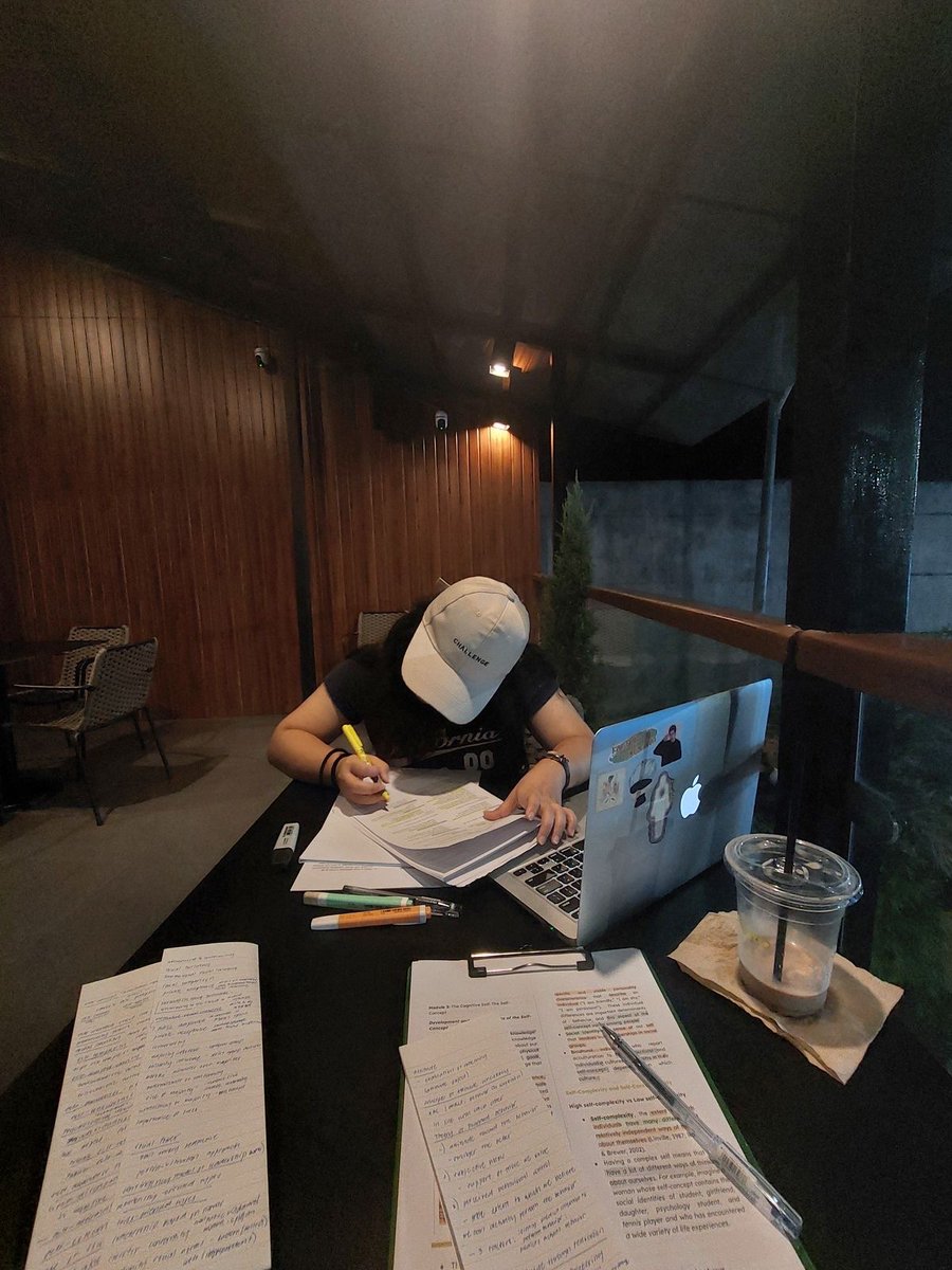 GntlemansGeek's tweet photo. You’re tired. You’re busy. You’re messy. You’re whatever the f*ck you are. Do the f*cking work anyway. https://t.co/b2s1KHMx8z