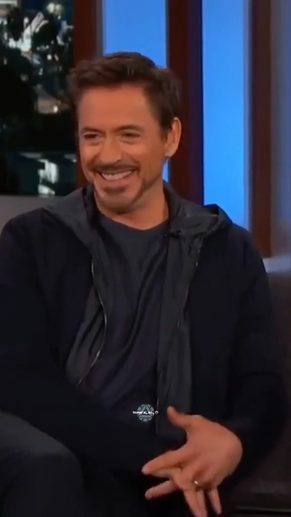 ClarkMazzei's tweet photo. ¿Tienen Robert Downey Jr. y Chris Evans una relación secreta? Sospechoso... https://t.co/UHZGriOxOo
