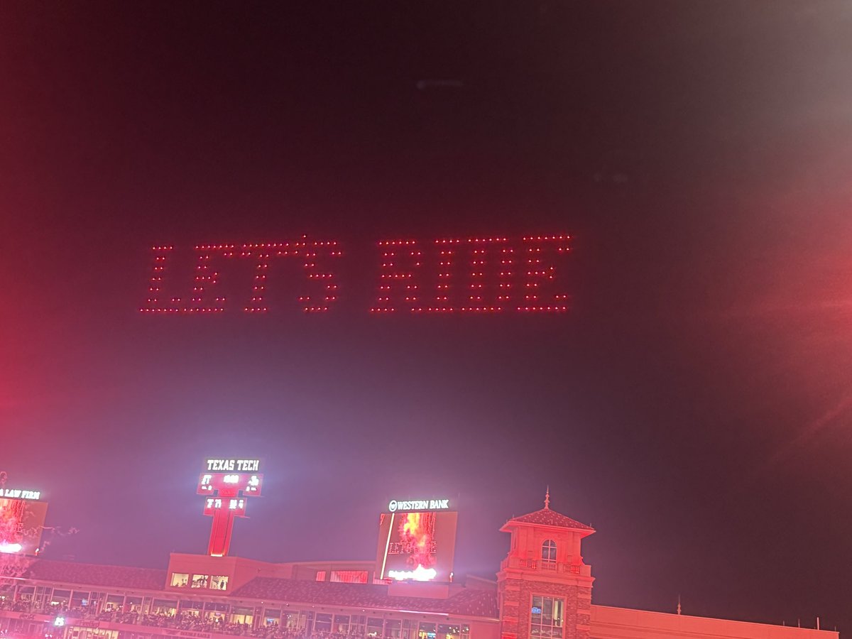 HitemWreckem's tweet photo. Gutsy Win if there ever was one. Wreck Em!!! https://t.co/2jEBtXno1z