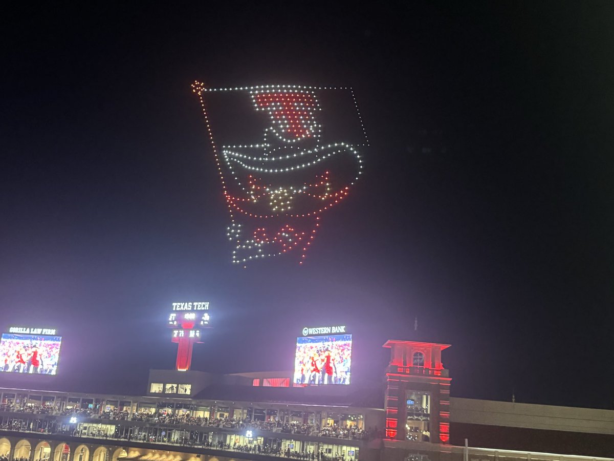 HitemWreckem's tweet photo. Gutsy Win if there ever was one. Wreck Em!!! https://t.co/2jEBtXno1z