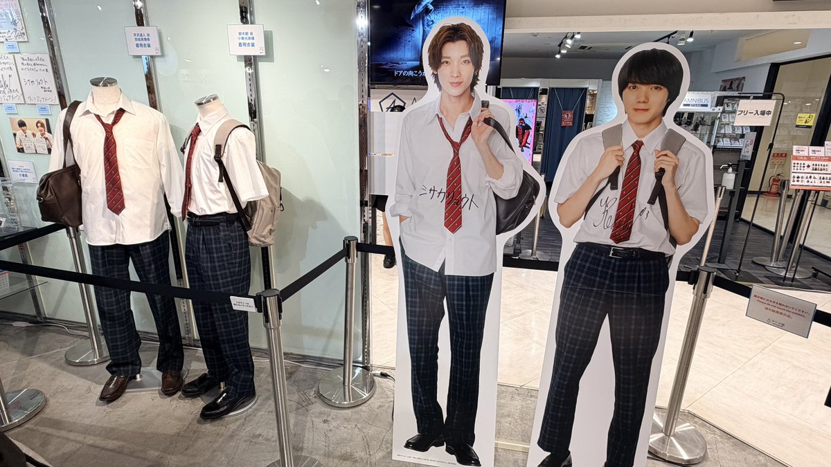 k3_s9_'s tweet photo. セキスキと陽キャ集団のポップアップストア行ってきた、幸せ空間すぎる…😭💓
学園ものまぢで大好き🥹 https://t.co/ajIOWf6hJw