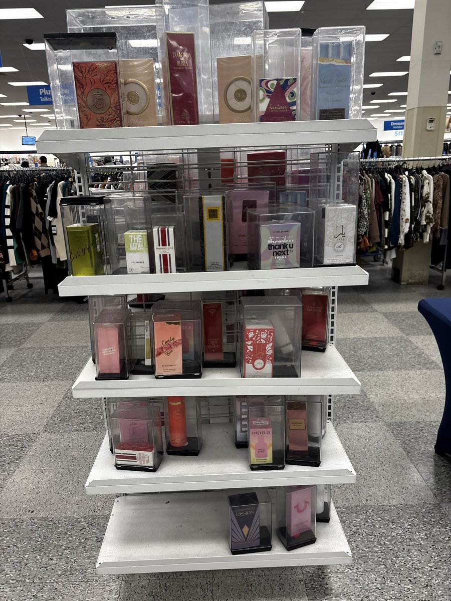 dfragrantfeline's tweet photo. Ross - Ontario Mills Parkway

Lots of Atralia, gulf orchid, Lattafa, Riiffs,  and Paris Corner perfumes.
#PerfumeCollection #FragranceAddict #PerfumeReview #catlover #rossdressforless 
@PARIS CORNER USA @ATRALIA PERFUMES USA @Riiffs.Perfumes @Gulf Orchid Fragrances @LATTAFA USA https://t.co/dpqvKiKbBw