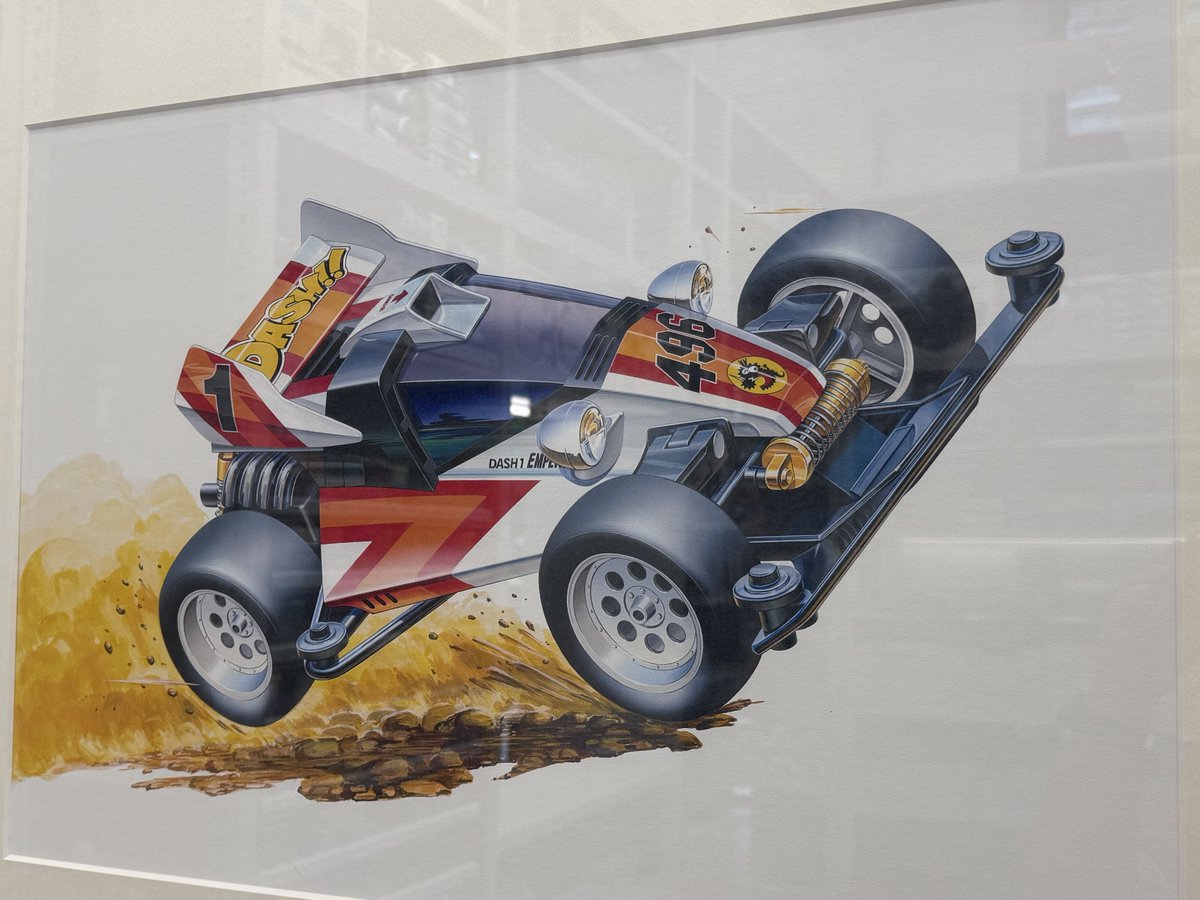 hiro_shai's tweet photo. 新橋にあるタミヤに行って、レーサーミニ四駆40周年記念展示を見てきました！

少し世代が違うものの、窓に貼られたダッシュ四駆郎のメインキャラの絵がとてもたまりません！
中には歴史を感じながらも色褪せないデザインの良さがある歴代の車種が並んでいました！再販してほしいものばかりです！ https://t.co/v87Z6cc5Z1