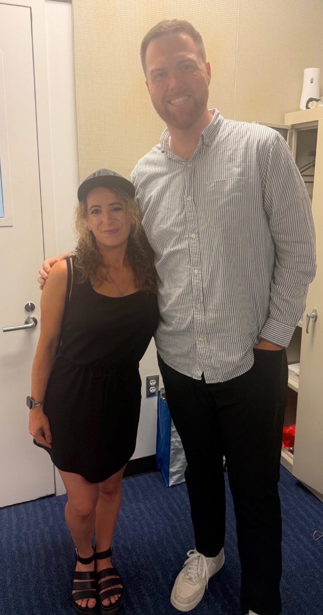 xxToriaxx's tweet photo. Having had the best intentions of making this happen an age ago, @PatMcCarthy_ and I finally got a picture together…
Yes, we had to get someone else to take it because a selfie absolutely didn’t work 😆
#shortarse https://t.co/NZMXX6yzMV