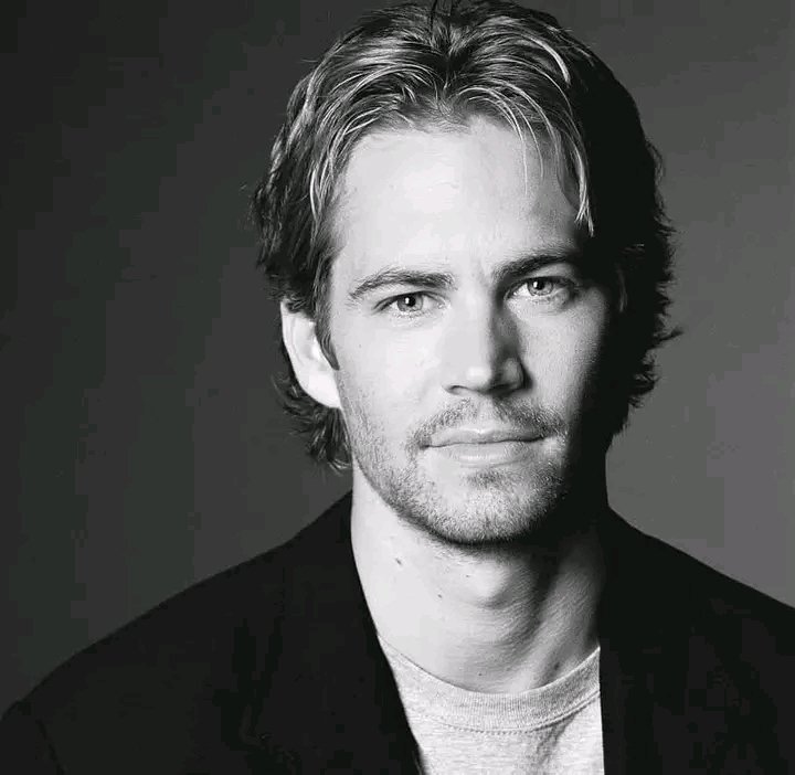 KeanuReevesYaga's tweet photo. Remembering our wonderful Paul. Happy heavenly birthday. 💙

#TeamPW #paulwalker https://t.co/NkLBEUxQL8