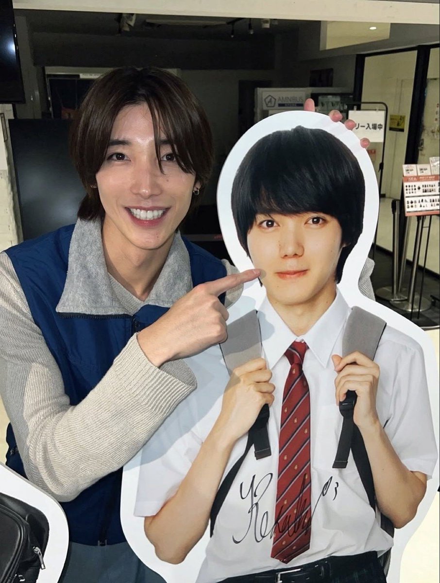 Yuyuyu_hx's tweet photo. 修仲、もしまたポップアップストアの可能性あるなら、この方式でお写真撮って欲しい🥺🫶笑 https://t.co/91scto2q4K