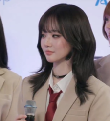 oddXinyeoubi's tweet photo. WOLF CUT SEOYEON FUCKKKKK https://t.co/3h5rjqNkyk