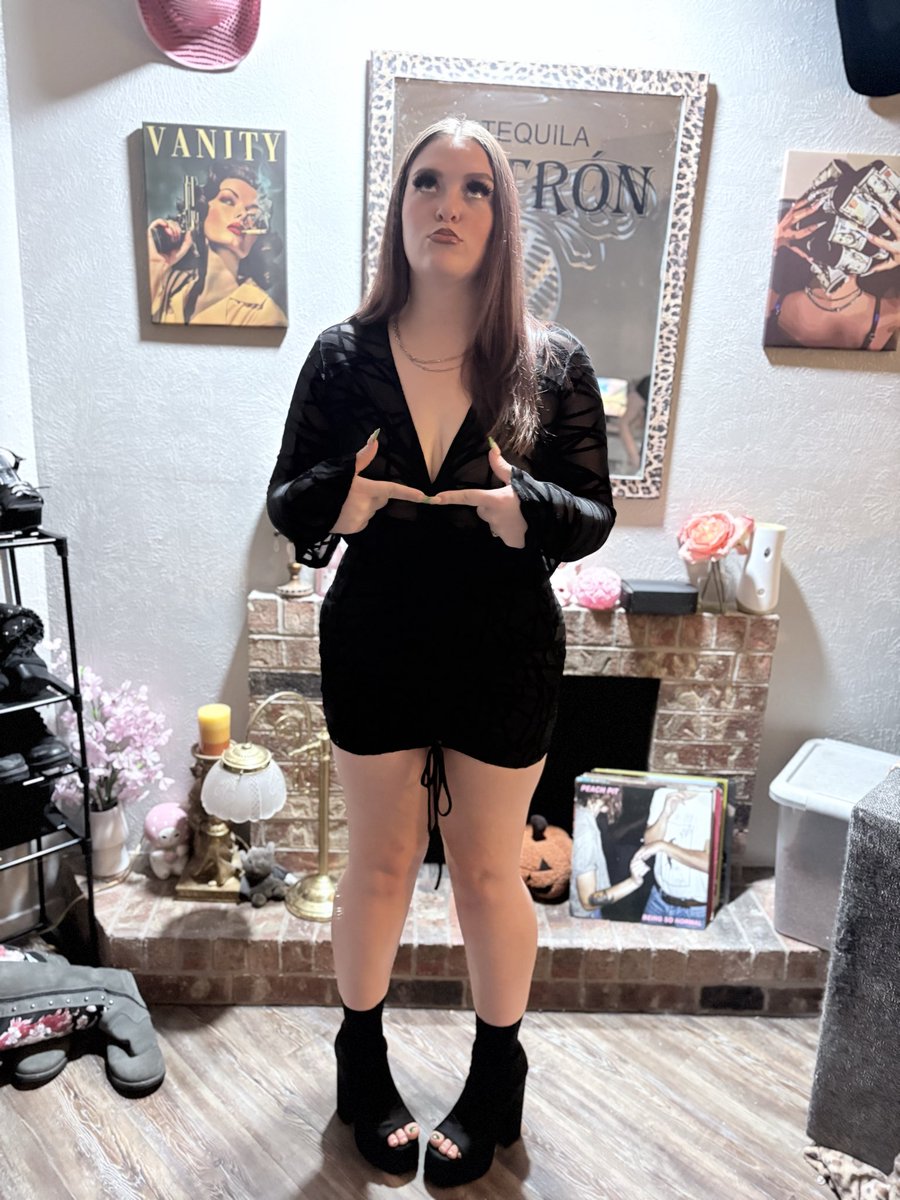 gigiunleashedXO's tweet photo. Sad cs no one here to EMPTICOYF 😋💦😩 https://t.co/F7C8GFslWx