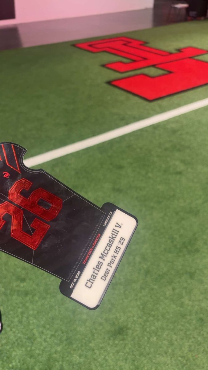Charles05853085's tweet photo. Thank you @coachfreddiej for the @TexasTechFB gameday invite. I had a great time watching the defensive backs and seeing certain areas I can approve my game. #ATAG #1ofmany https://t.co/WNTl6tCVP1