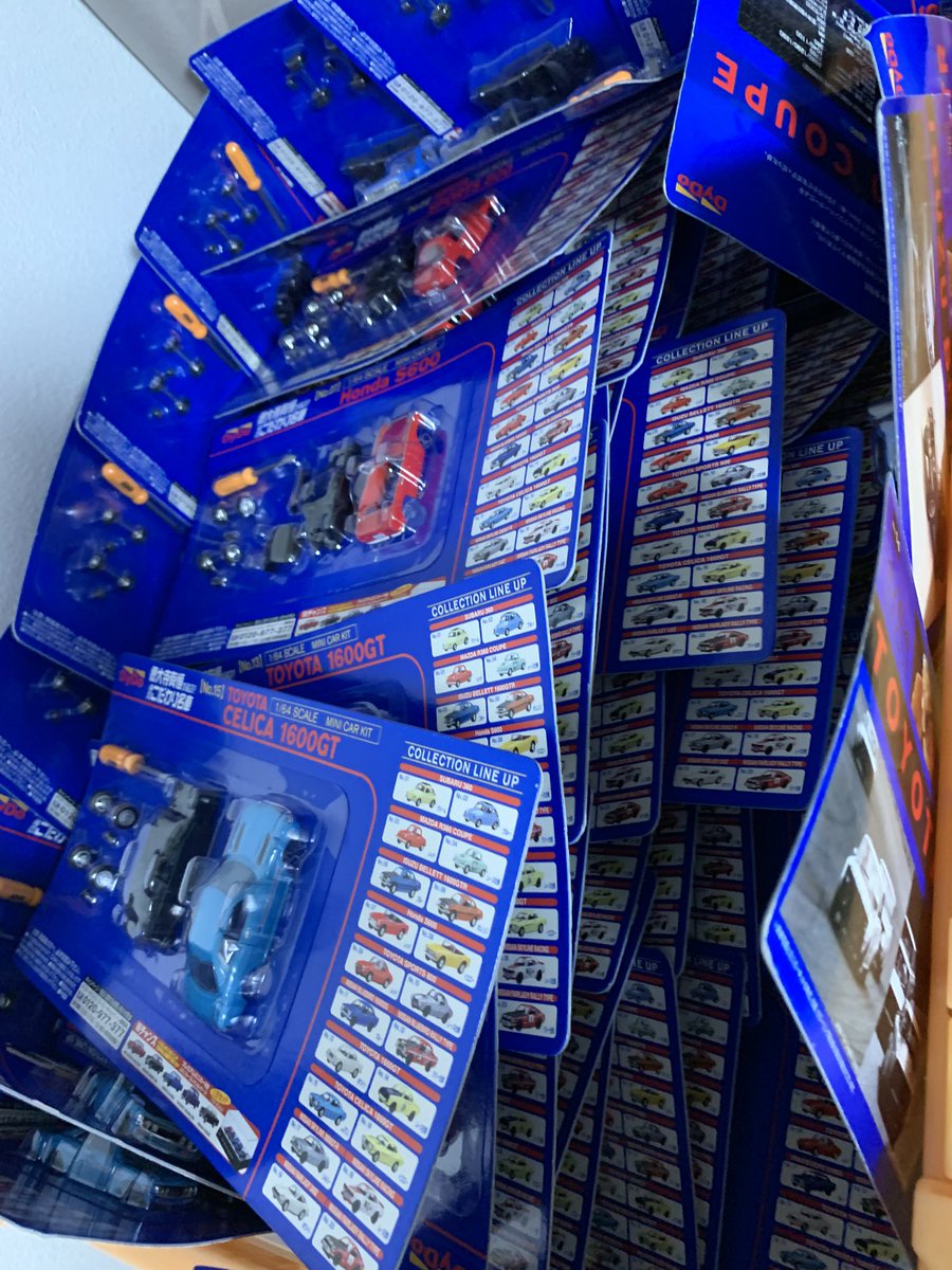 cookie_akbn0's tweet photo. 1/64ミニカー 1つ200円！
 #ミニカーフリマ https://t.co/JhJsrnmgVU